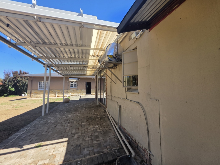 4 Bedroom Property for Sale in Wilgehof Free State